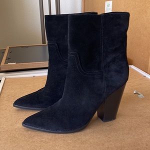 Black Suede Booties Marc Fisher Giana Chelsea Boot Size 7 trendy